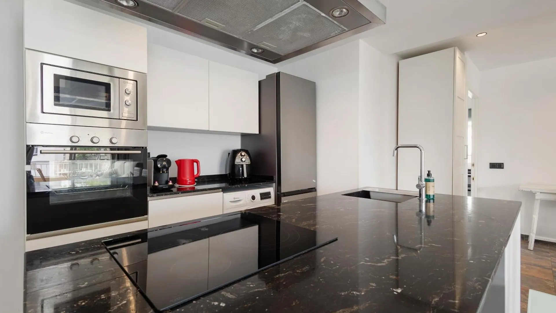 Apartment In The Centre Of Marbella With Private Parking Space
