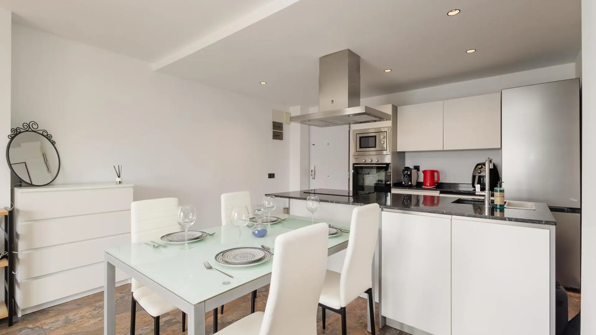 Apartment In The Centre Of Marbella With Private Parking Space